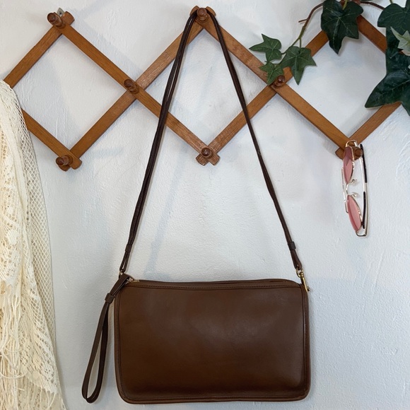 Coach Handbags - Vtg Coach Pre-serial Number Basic Bag 9455